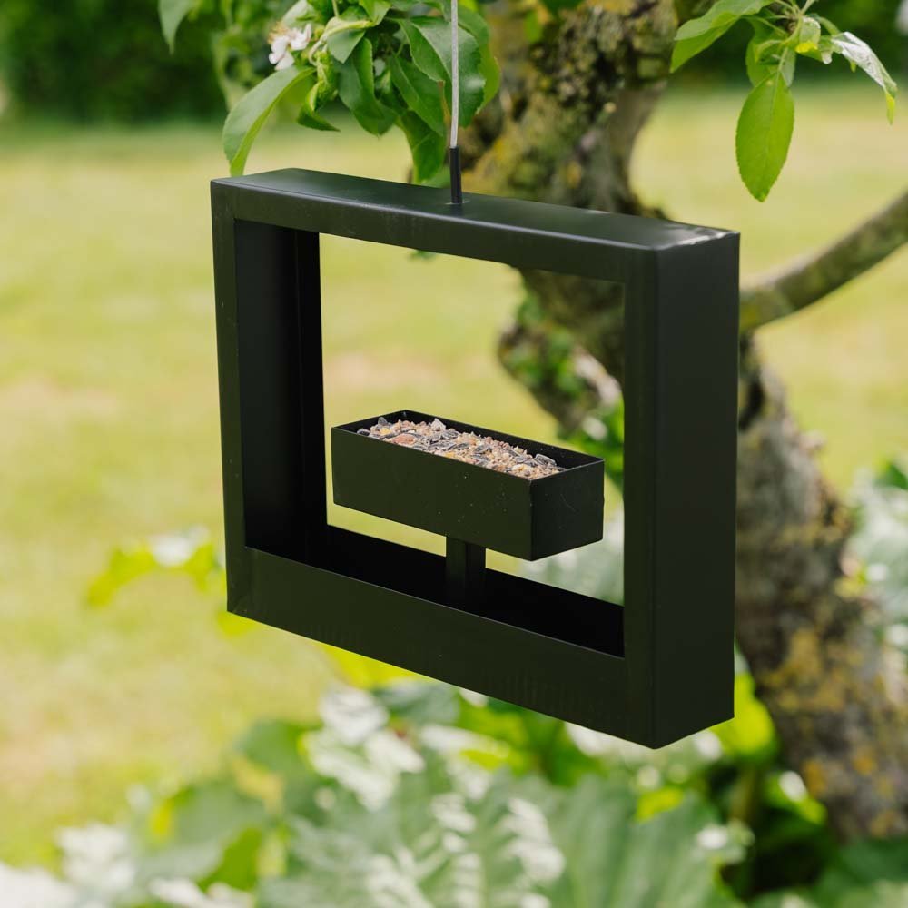 Foderstation fyrkantig, L: 30 cm B: 6 cm H: 23 cm