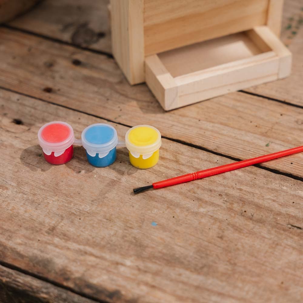 Gör det själv fågelbord med färg