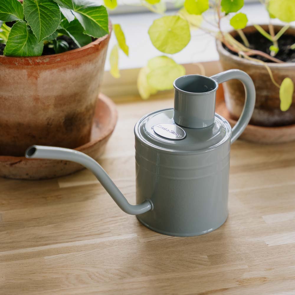 Indendørs metalvandkande, 1 L, varm grå