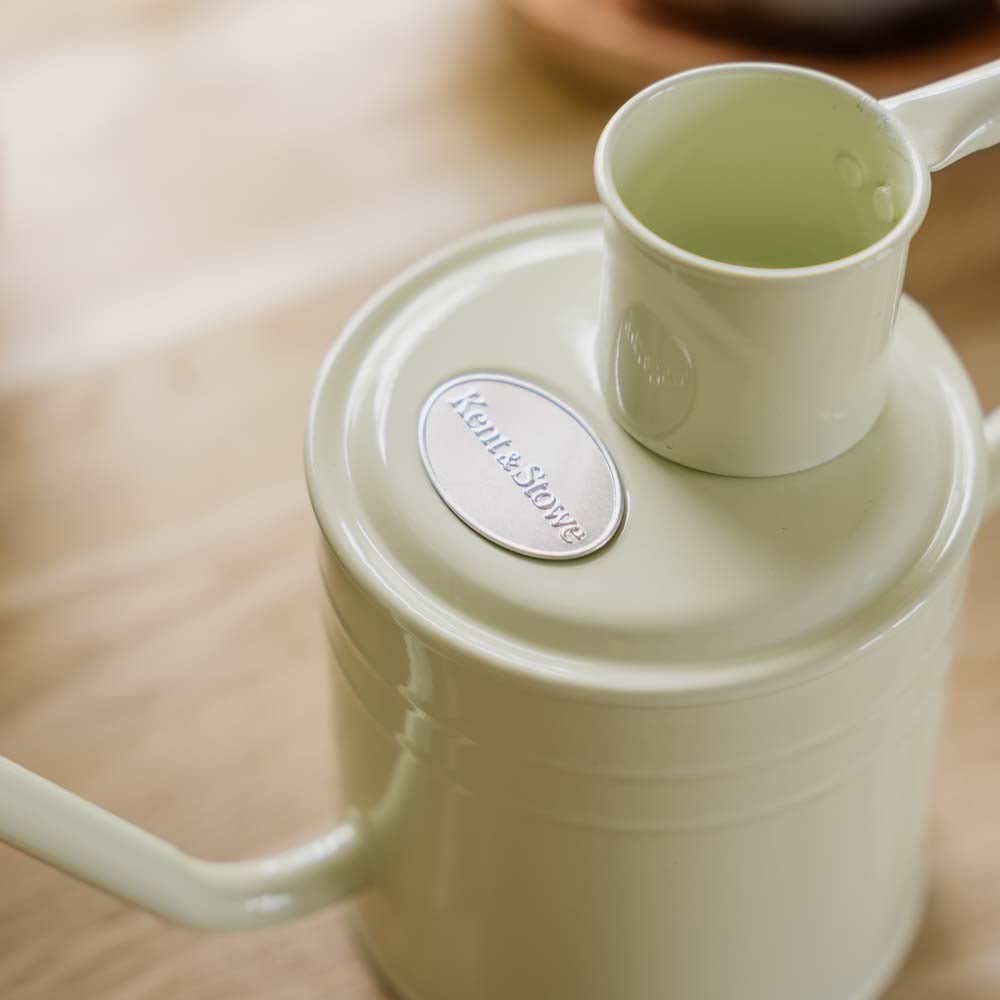 Inomhus metallvattenkanna, 1 L, vintage krämfärgad