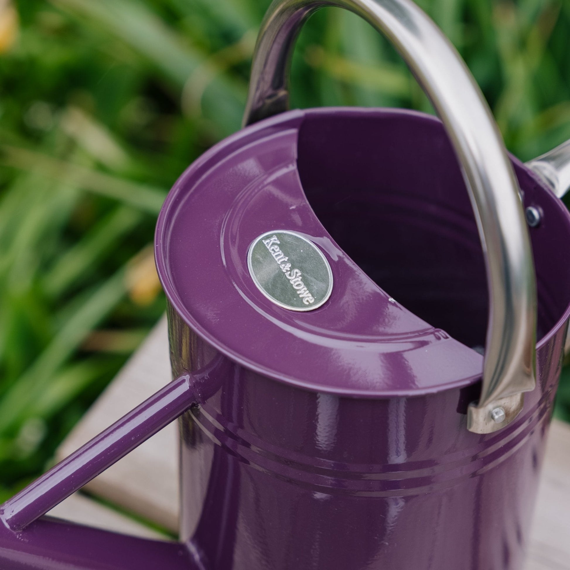 Metallvattenkanna, 4,5 L, djup violett