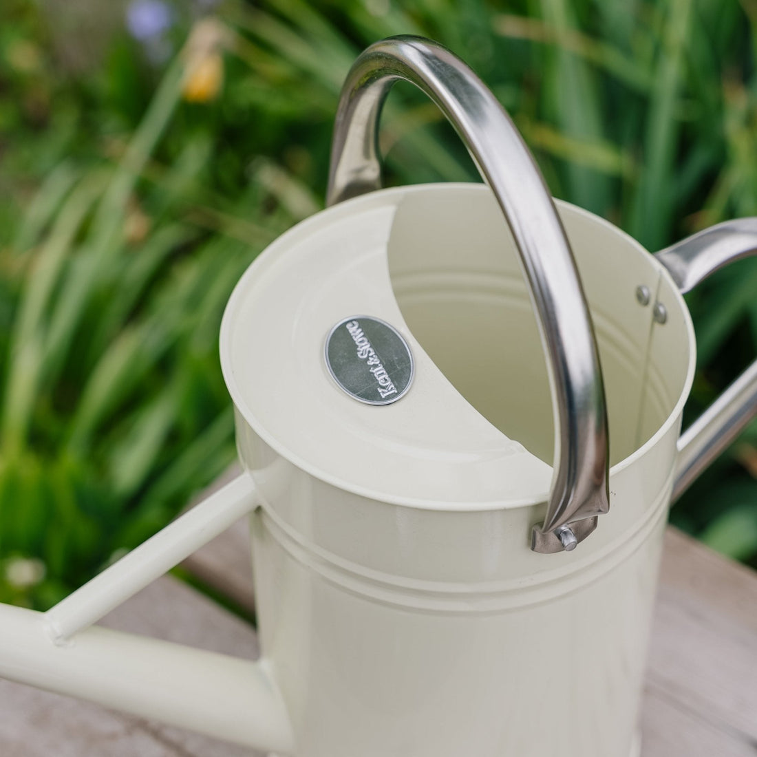 Indendørs metalvandkande, 1 L, vintage creme