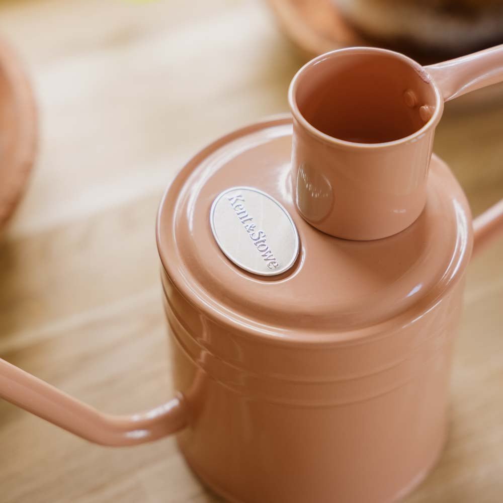 Inomhus metallvattenkanna, 1 L, blush pink