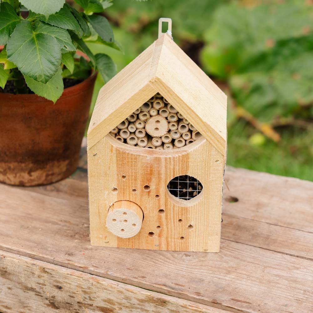Insektshotell, natur, L: 15 cm B: 18 cm H: 28 cm